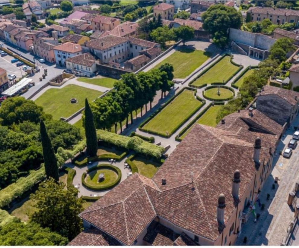 Pace, Luminosita E Comodita A Due Passi Dal Garda Volta Mantovana Exteriér fotografie