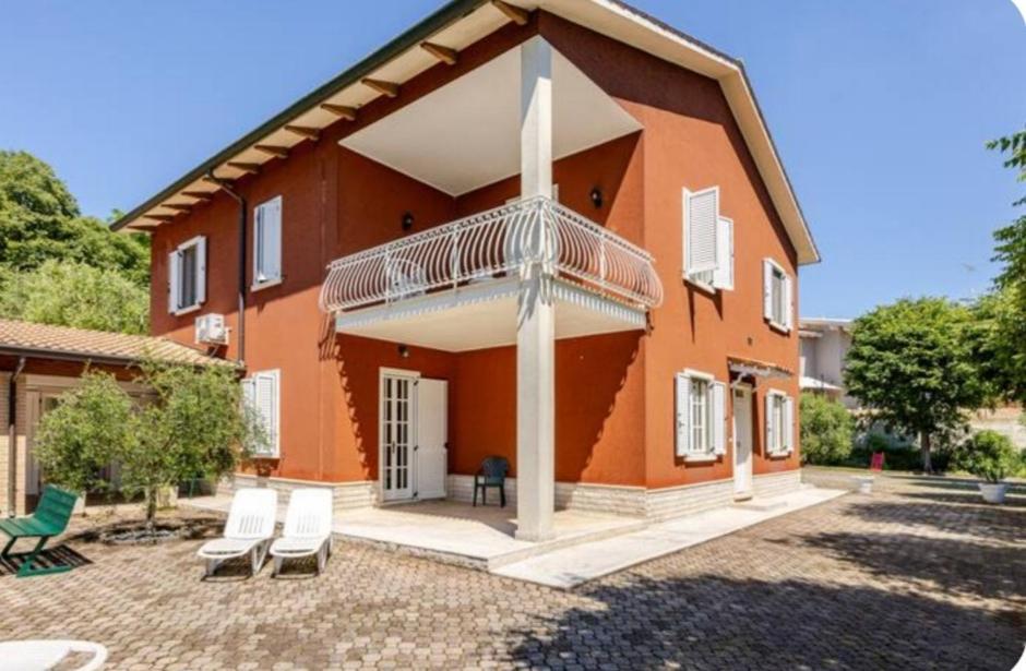 Pace, Luminosita E Comodita A Due Passi Dal Garda Volta Mantovana Exteriér fotografie